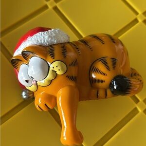 Vintage 1978 Enesco Garfield Christmas Shelf Sitter Stocking Holder